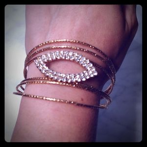 😍 Set of 5 Bangle Bracelets w/ Rhinestones 💓